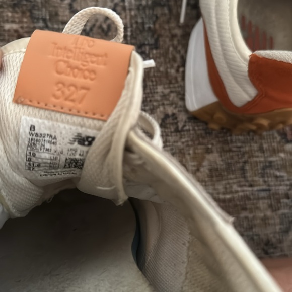 New Balance 327 - Picture 5 of 6